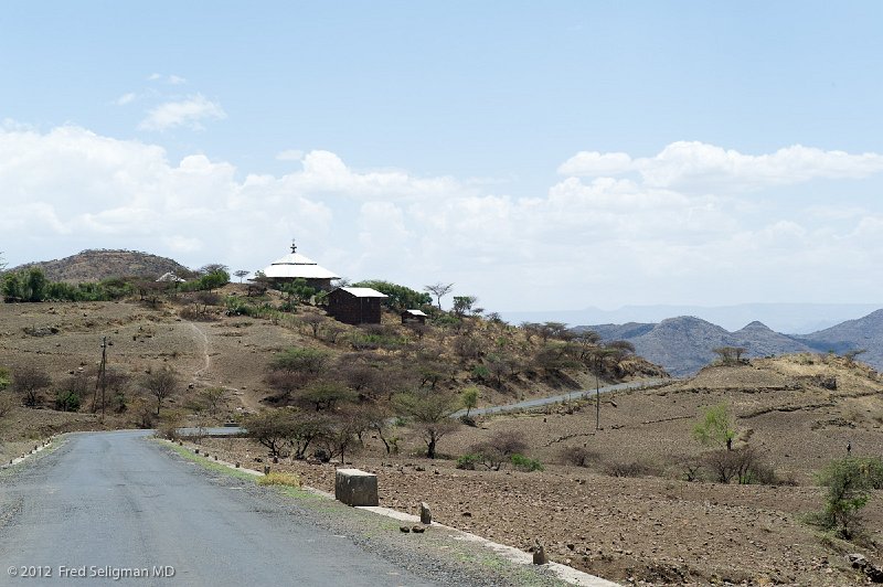 20120402_125218 Nikon D3S 2x3.jpg - Landscape near Lalibella